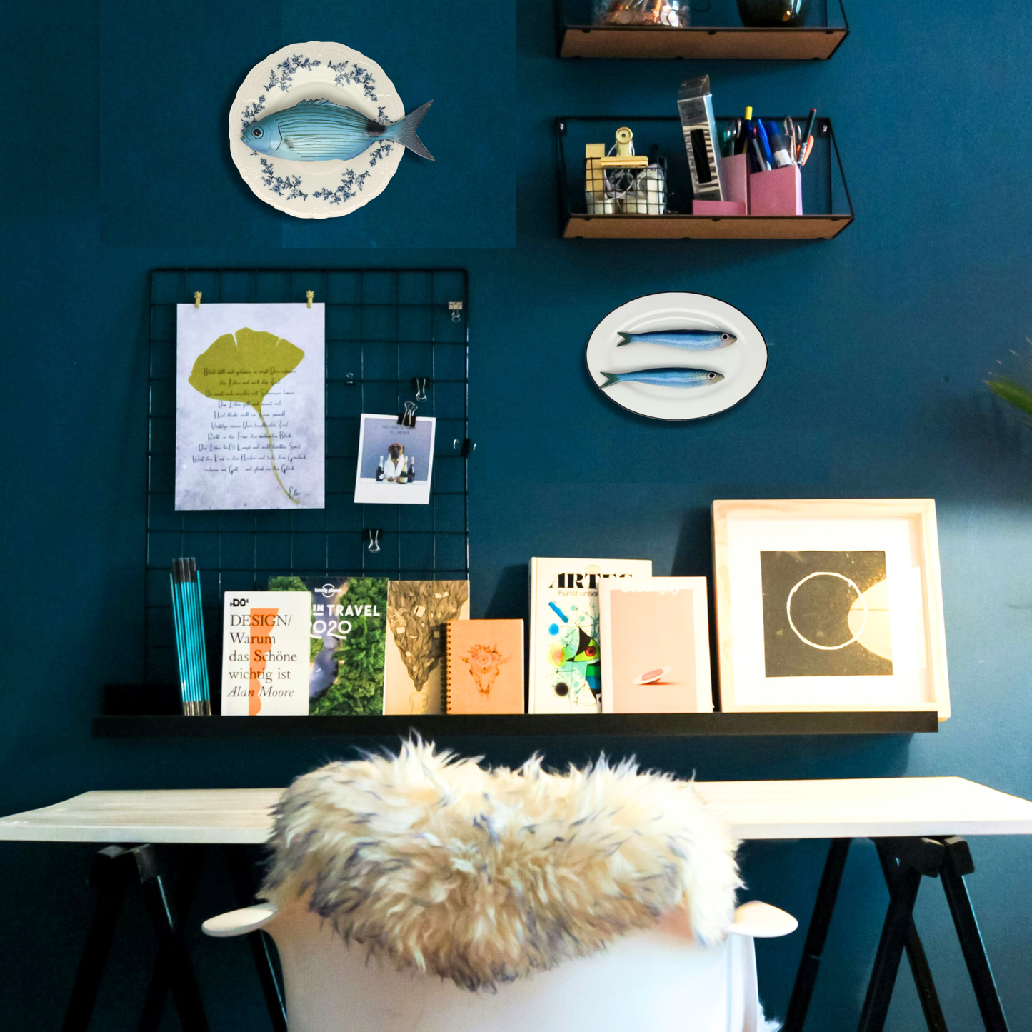 Occhiata op wit met blauwe details op decoratief bord, 21cm