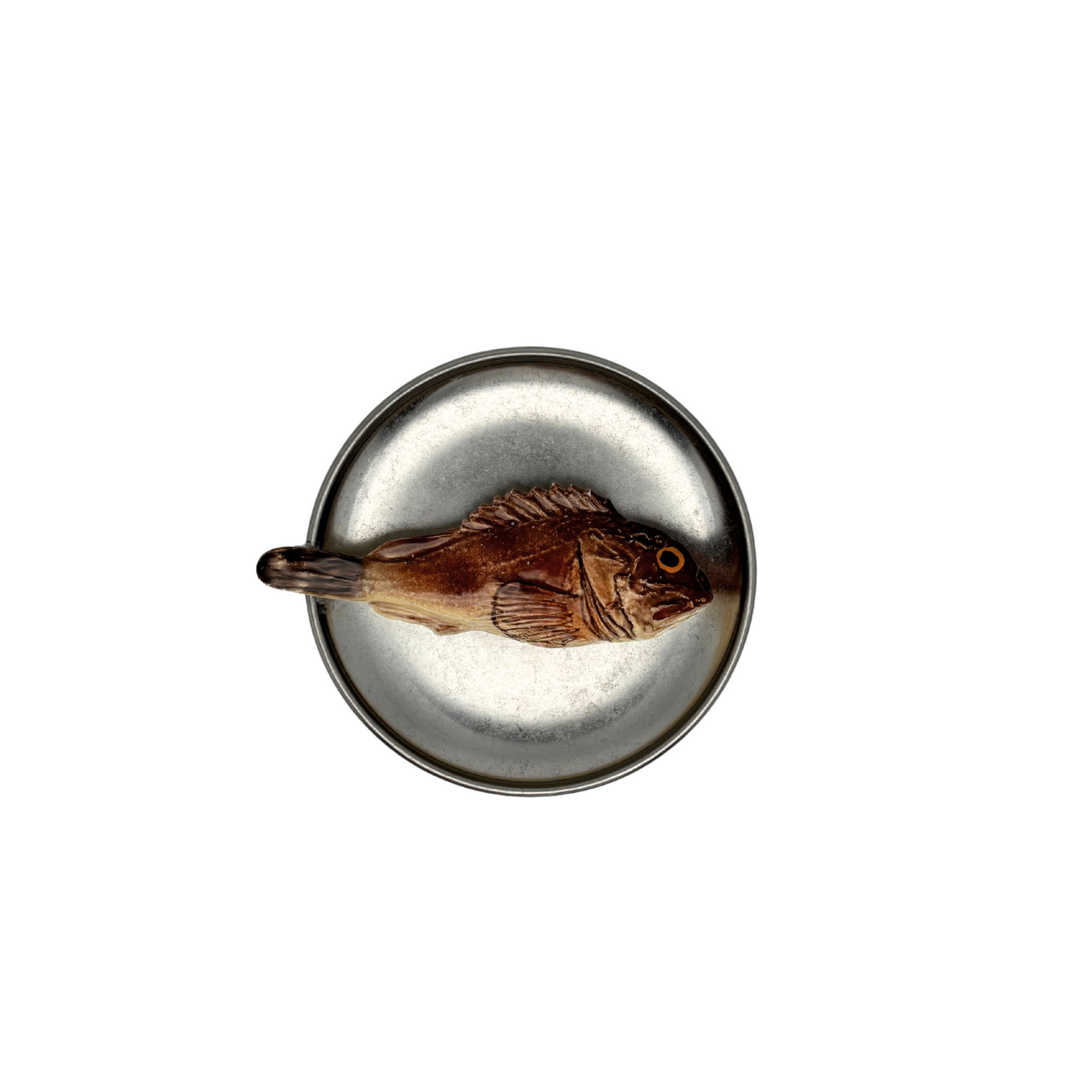 Scorfano Marrone op antiek zilver bord, 13.5 cm rond