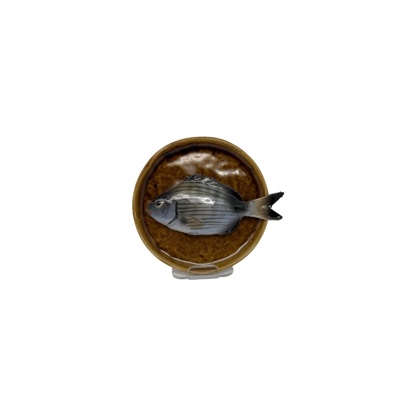 Sarago piccolo op donker bruin bordje, 12 cm rond