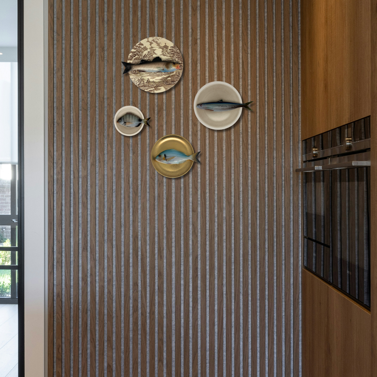 Alaccia/Haring op een beige bord met lichte rand, 20 cm