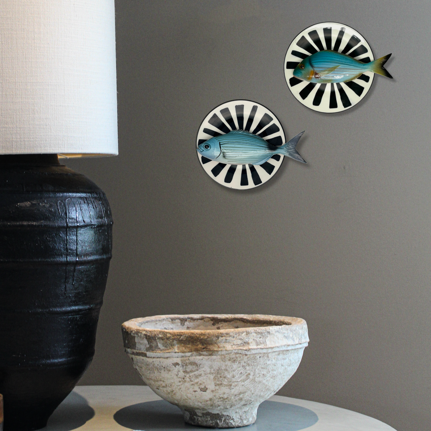 Occhiata op bord met zwart/wit decoratie, 20cm rond