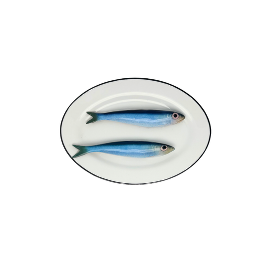 Sardines op ovaal wit bord met donker grijze rand, 24x17cm