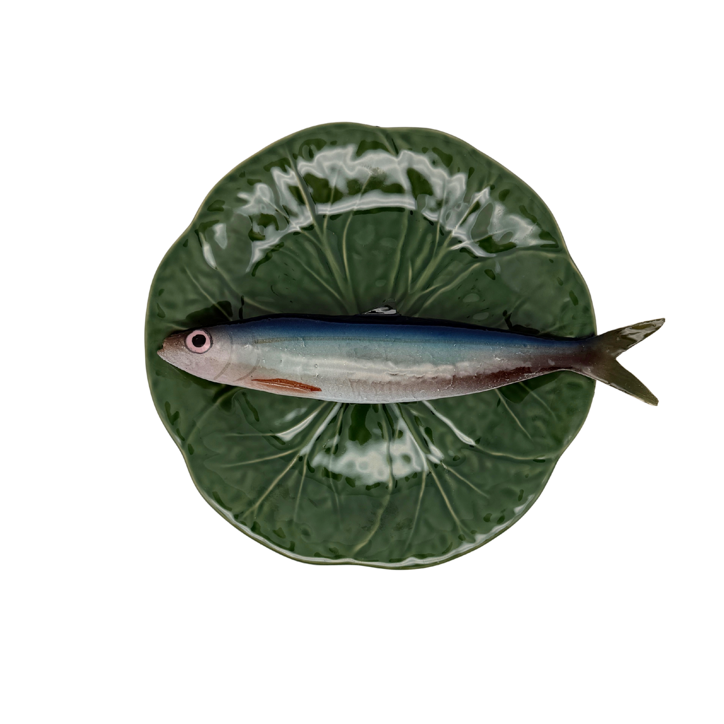 Alaccia/Haring op een groen bladvormig bord, 27 cm