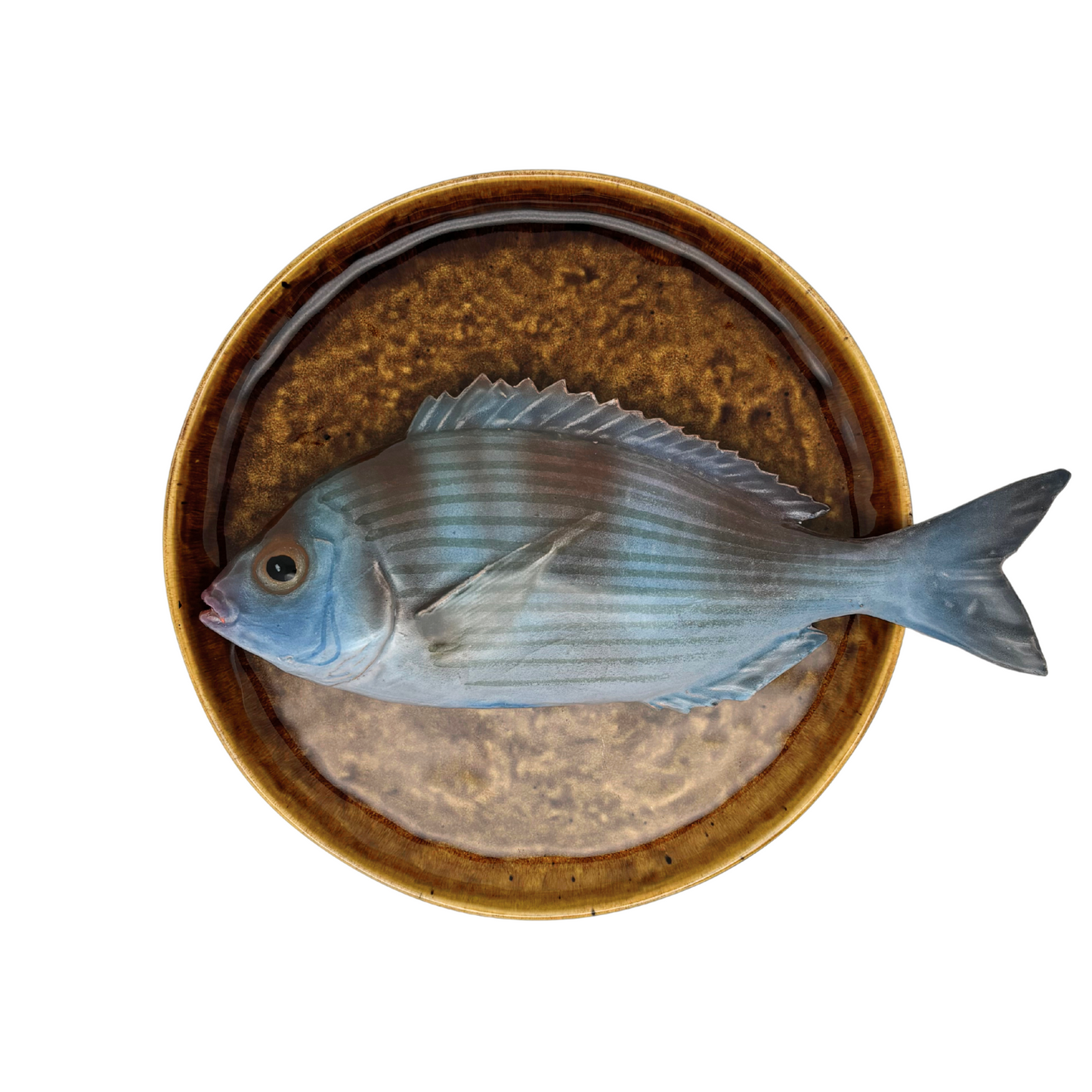 Tanuta op donker bruin bord, 22 cm rond