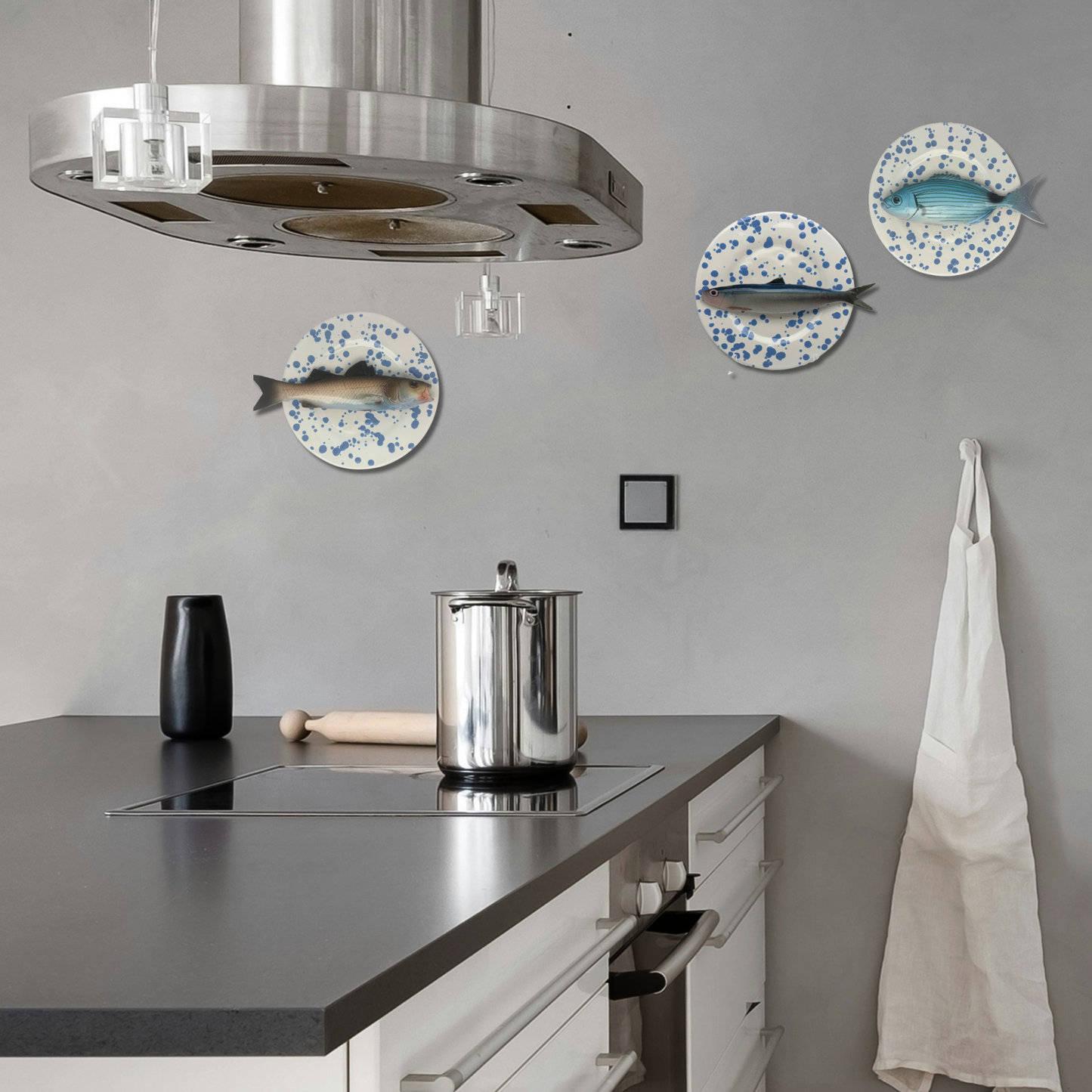 Spigola op wit met blauw verfspatten bord, 22 cm