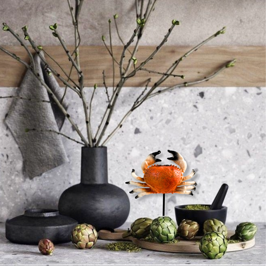 Kunst KRAB op standaard (polymeer) 25cm hoog