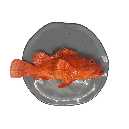 Cipolla op een bewerkt grijs bord, 27 cm rond