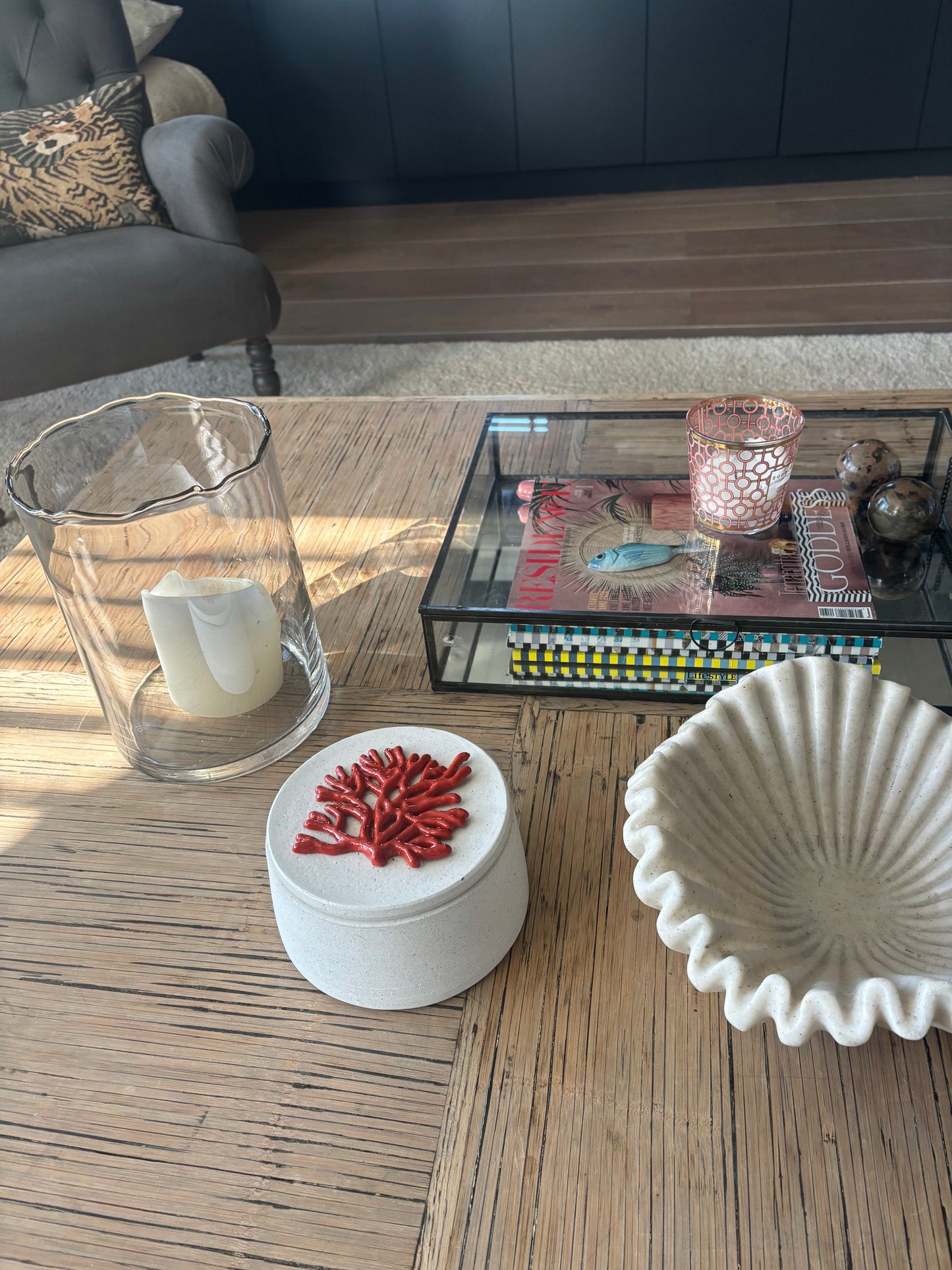 Koraal - Decoratief keramiek pot met deksel, 15 cm rond, handgemaakt